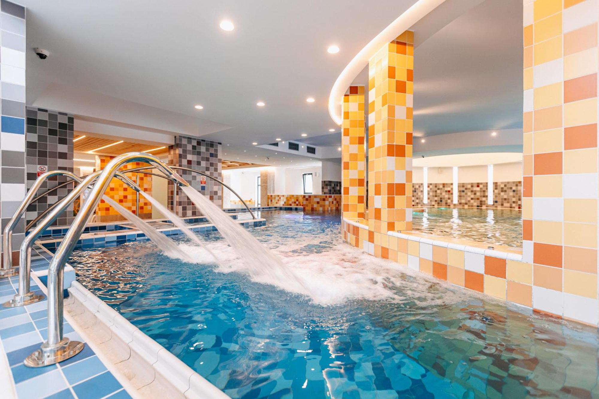 Hotel Crystal Wellness & Spa Superior Sovata Exterior foto